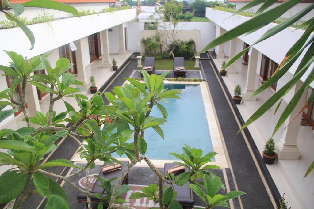 Anggie Stay Kerobokan Buitenkant foto