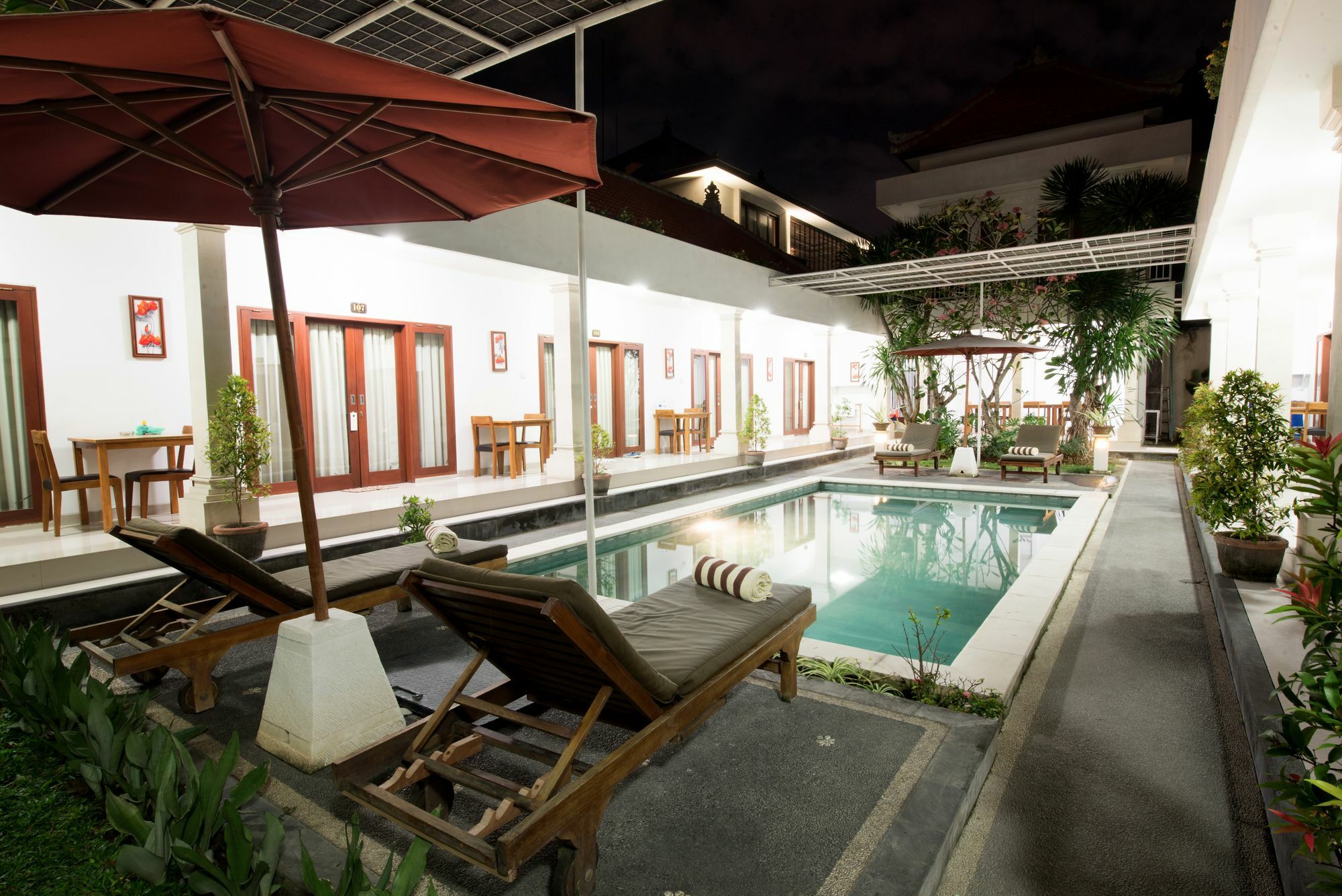 Anggie Stay Kerobokan Buitenkant foto
